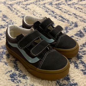 Little kids vans worn once